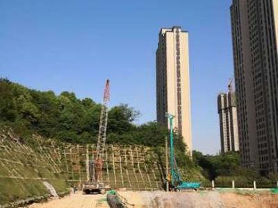 红姐彩图统一总图库,旋挖桩施工,预应力管桩施工,人工挖孔桩施工,冲孔桩施工,长螺旋灌注桩施工,基坑支护工程施工,锚杆锚索施工,冠梁、腰梁施工,地基强夯处理工程,厂房及道路地基强夯处理工程,高速公路地基强夯加固处理,物流园港口地坪地基强夯工程,各种综合市场（3—6房）房屋建筑地基基础处理,铁路（含高铁）路基加固工程,机场跑道地基加固处理工程